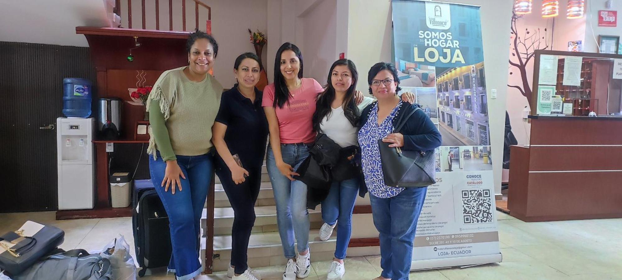 Hotel Villonaco Loja Bagian luar foto