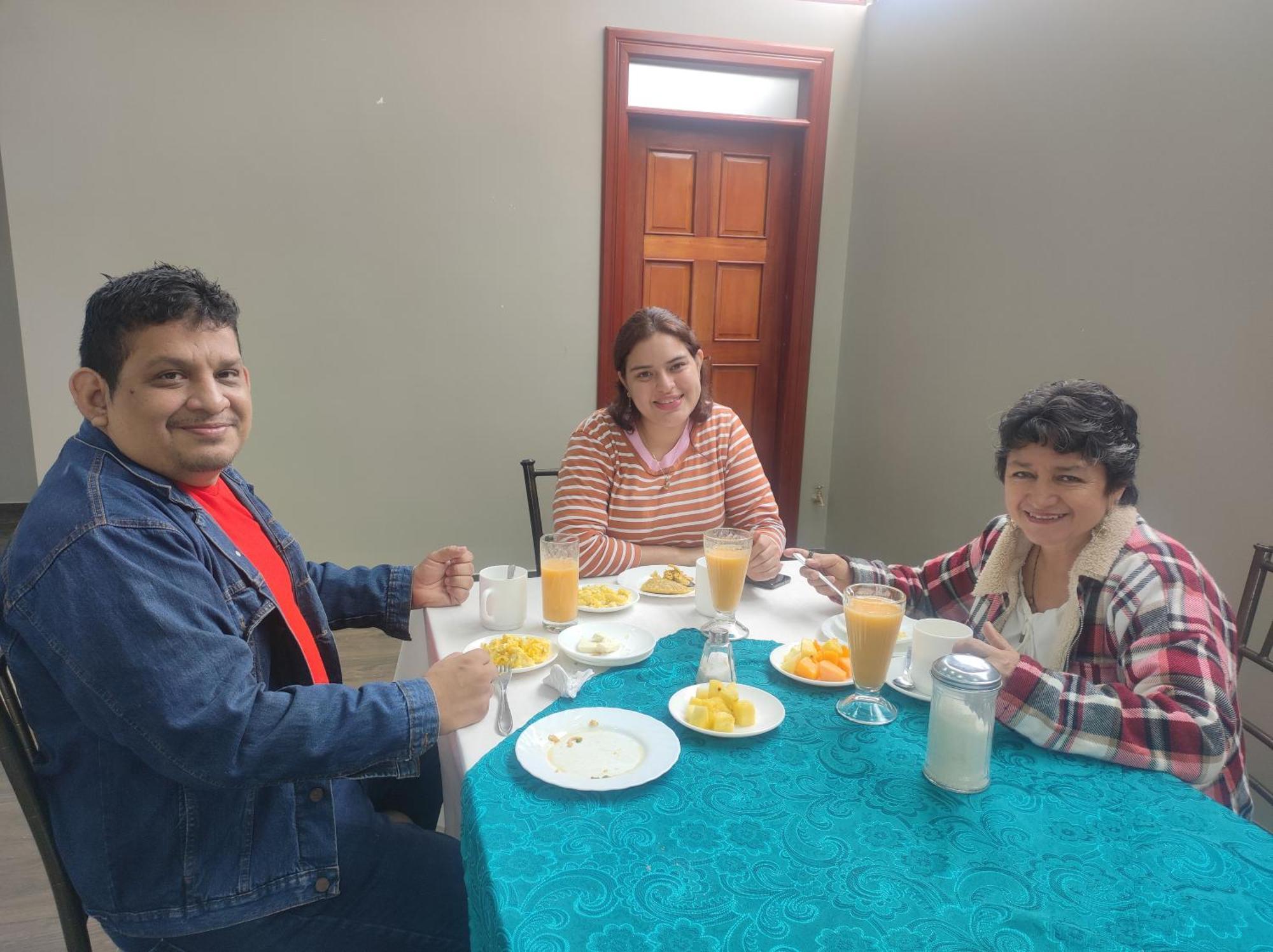 Hotel Villonaco Loja Bagian luar foto